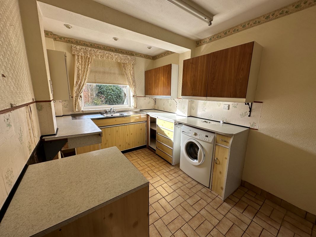 3 bedroom semi detached house in Wolverhampton 