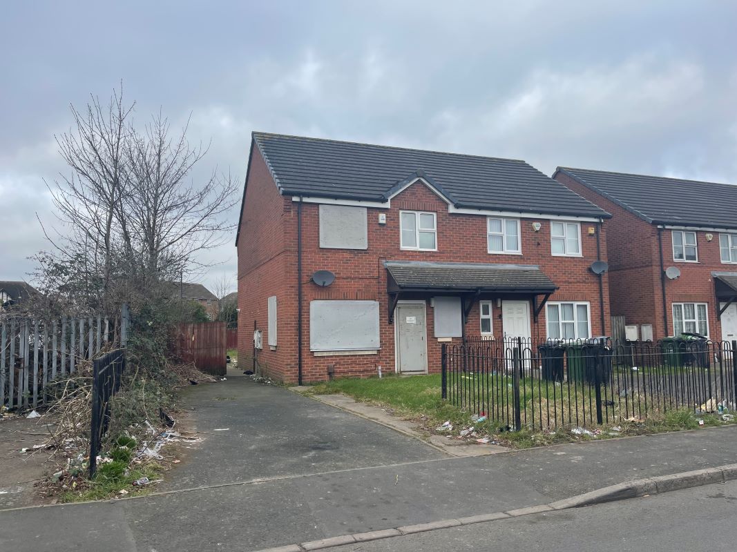 3 bedroom semi detached house in Walsall