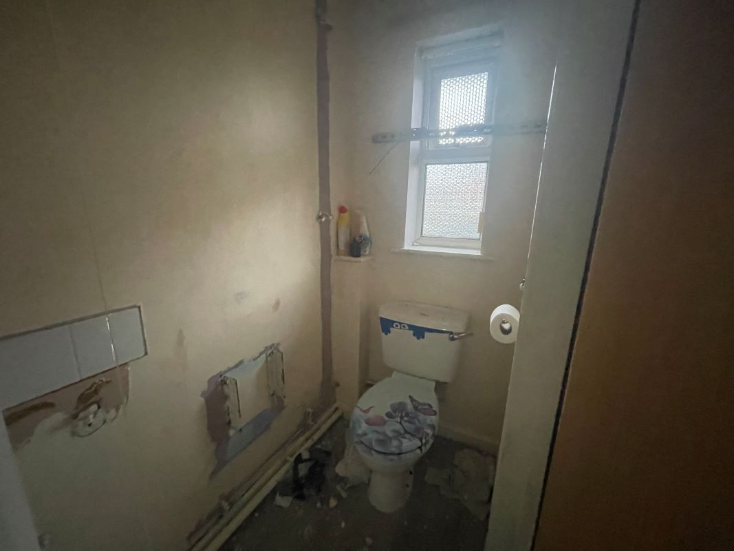 3 bedroom semi detached house in Walsall