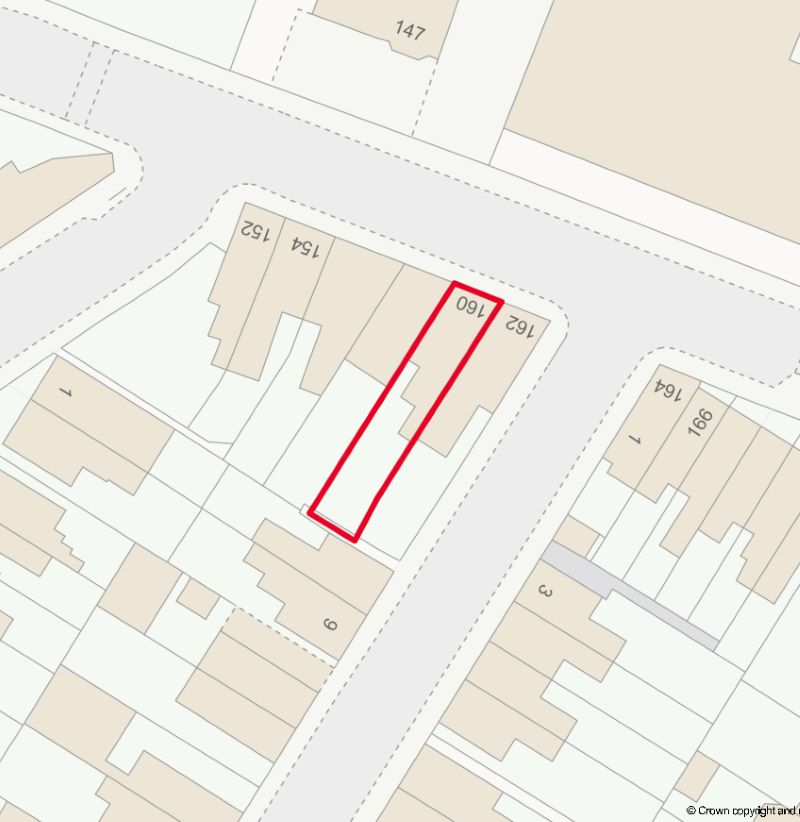4 bedroom mid terraced house in Netherfield, Nottingham