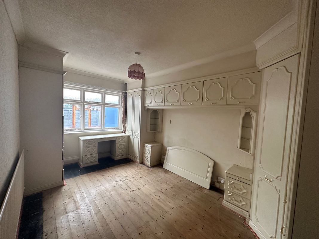 3 bedroom dormer bungalow in Wolverhampton