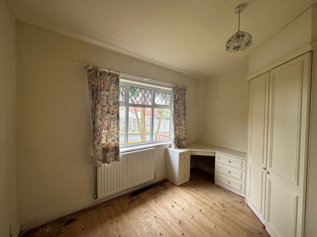 3 bedroom dormer bungalow in Wolverhampton