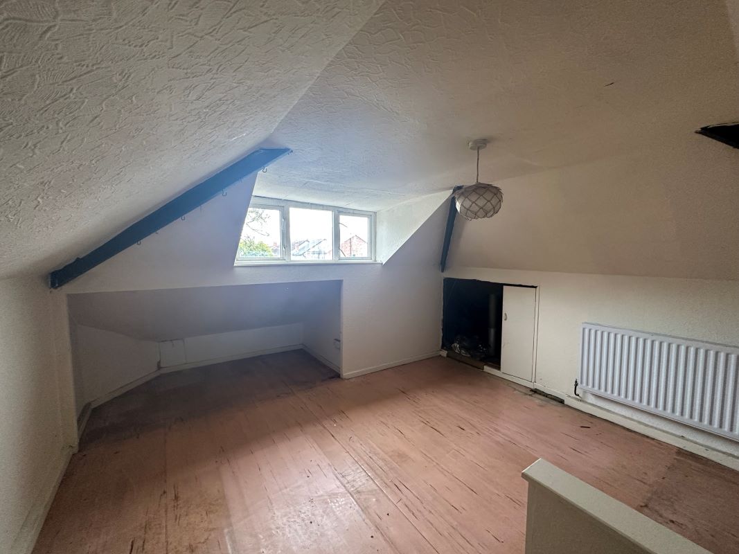 3 bedroom dormer bungalow in Wolverhampton