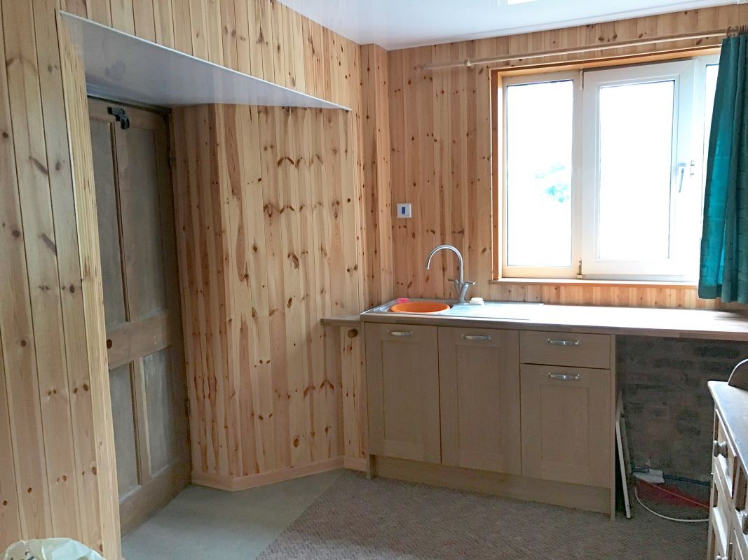 3 bedroom detached house in Penn Fields 