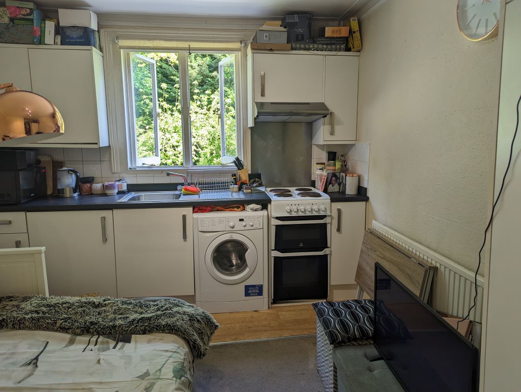 Studio apartment in London