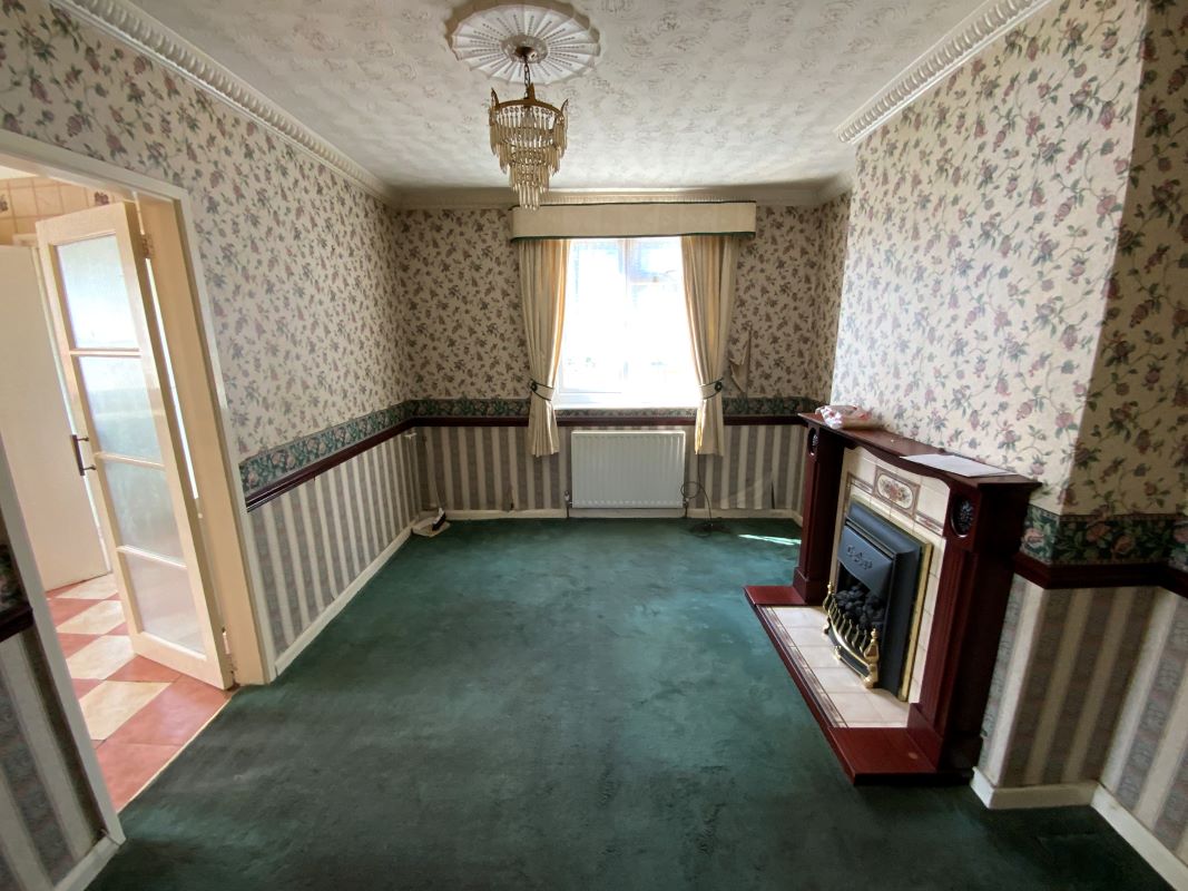 3 bedroom semi detached house in Walsall