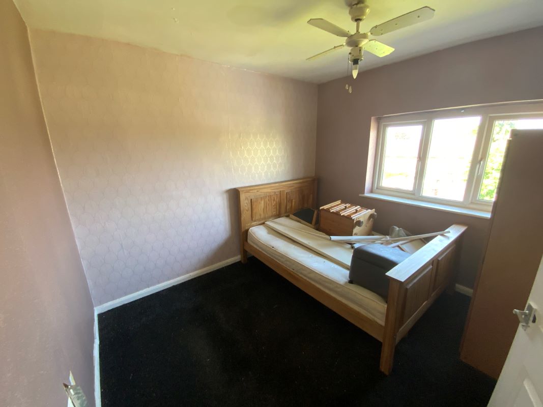 3 bedroom end terraced house in Wolverhampton