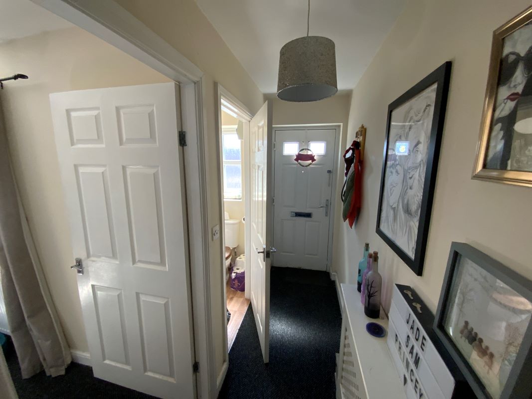 2 bedroom semi detached house in Stoke on Trent 