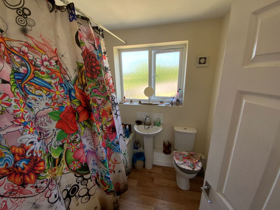2 bedroom semi detached house in Stoke on Trent 