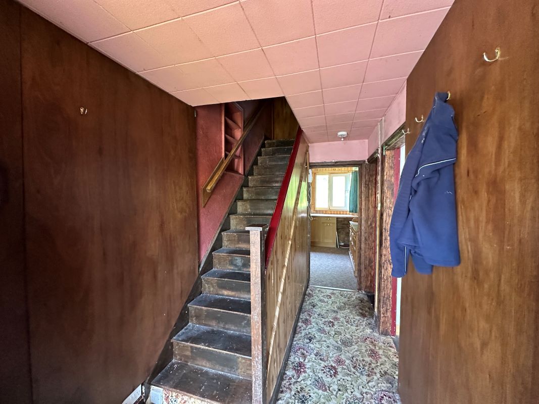 3 bedroom detached house in Wolverhampton