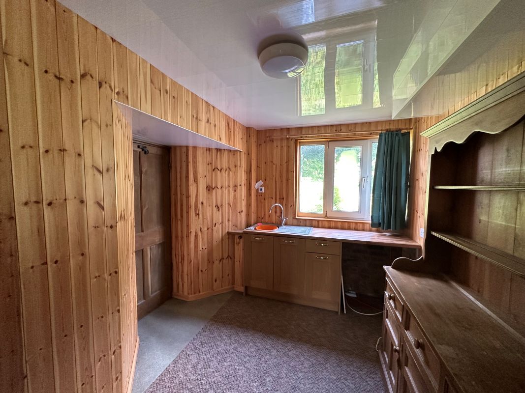 3 bedroom detached house in Wolverhampton