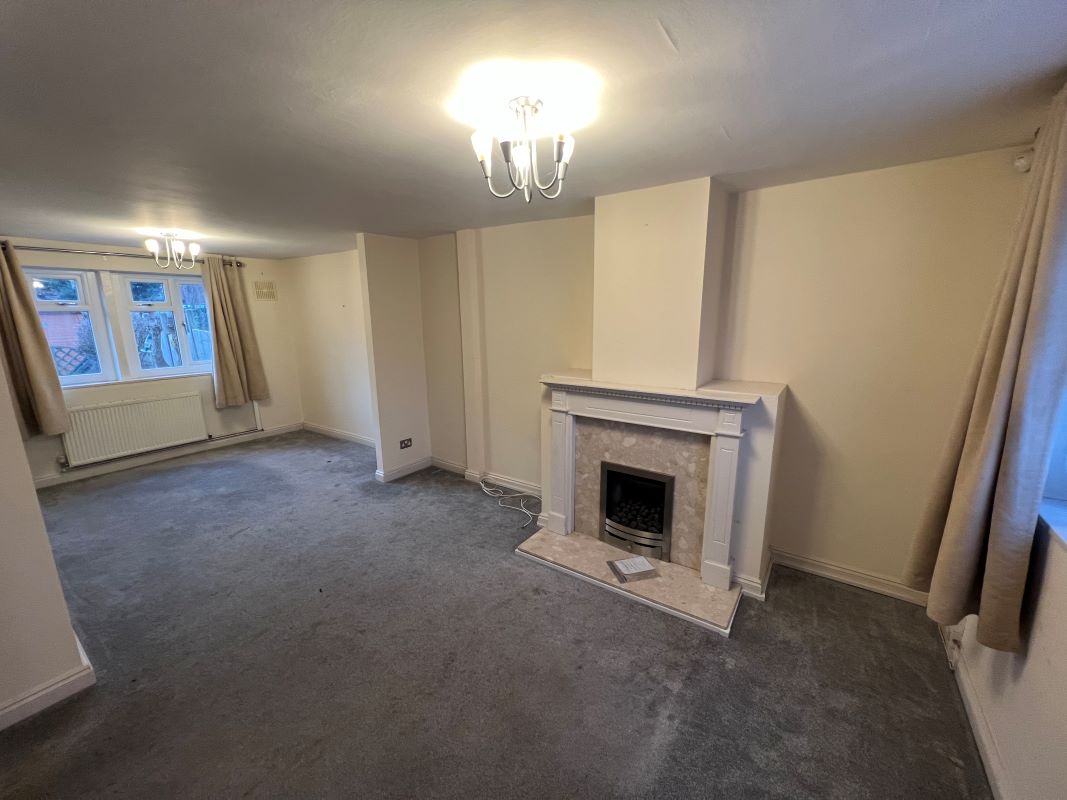 3 bedroom semi detached house in Dudley