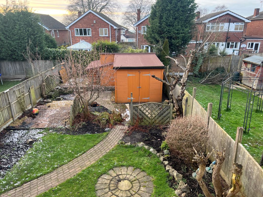 3 bedroom semi detached house in Dudley