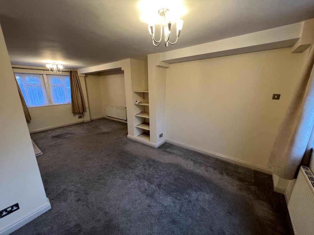 3 bedroom semi detached house in Dudley