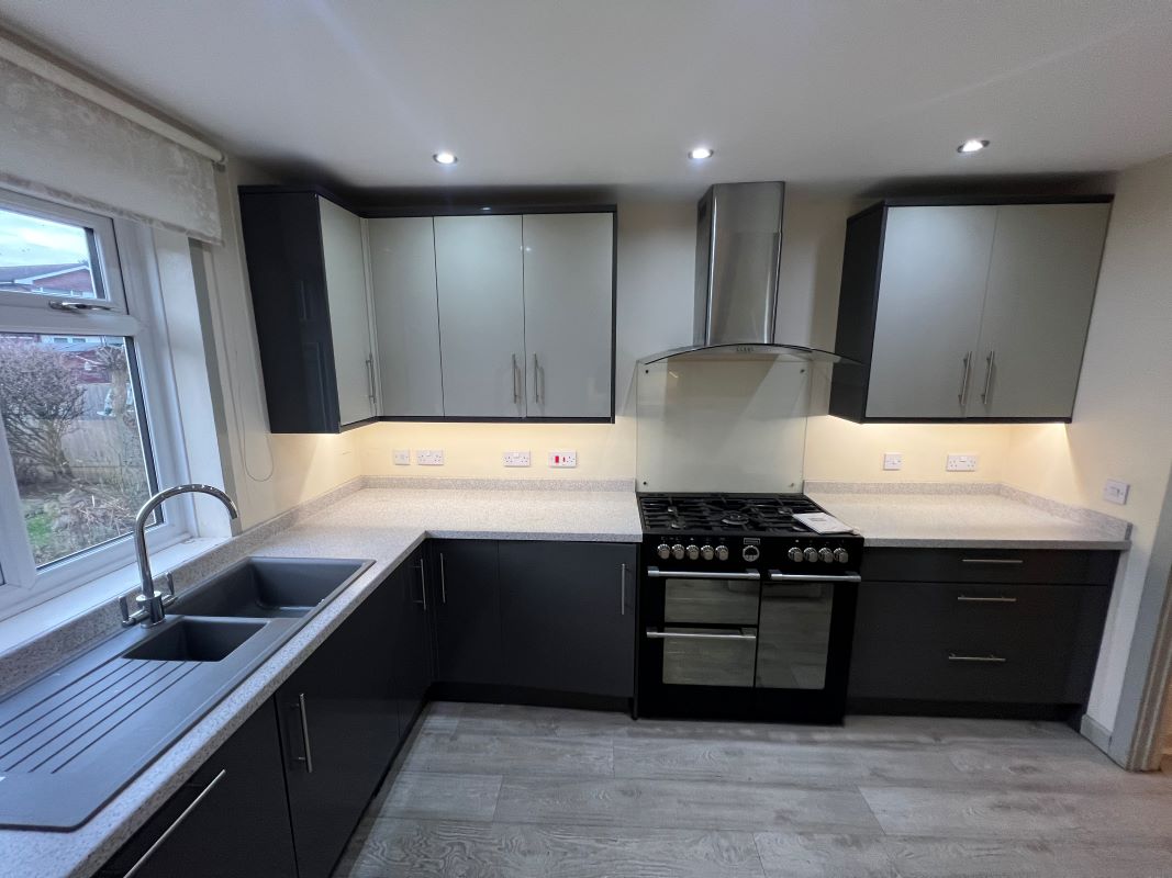 3 bedroom semi detached house in Dudley