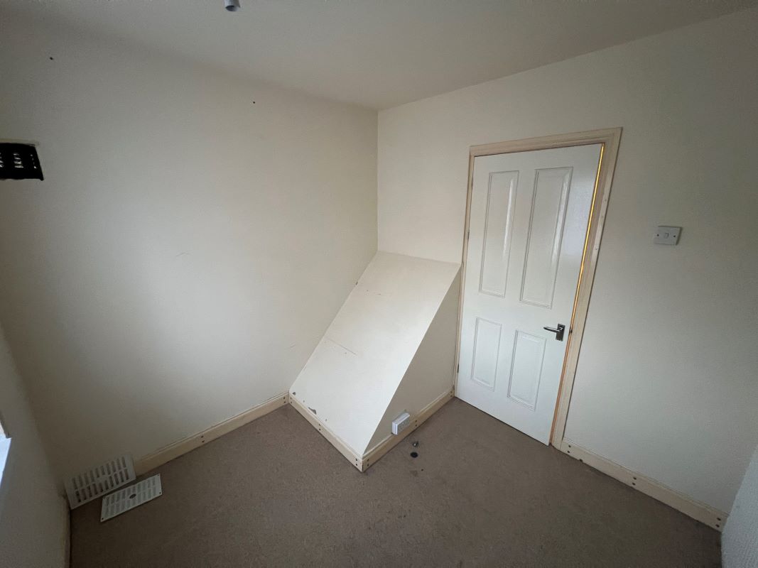 3 bedroom semi detached house in Dudley