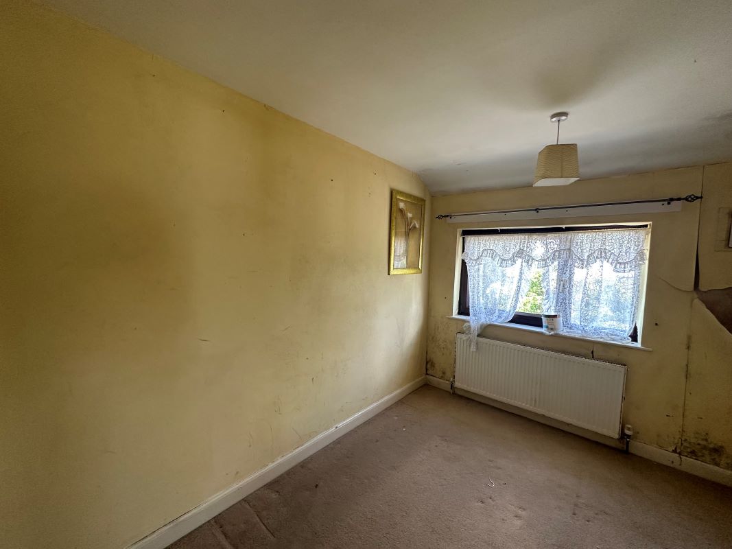 3 bedroom semi detached house in Wolverhampton
