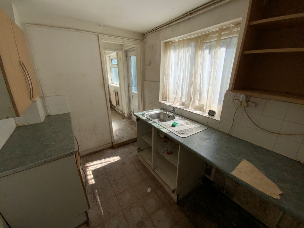3 bedroom end terraced house in Stoke on Trent 