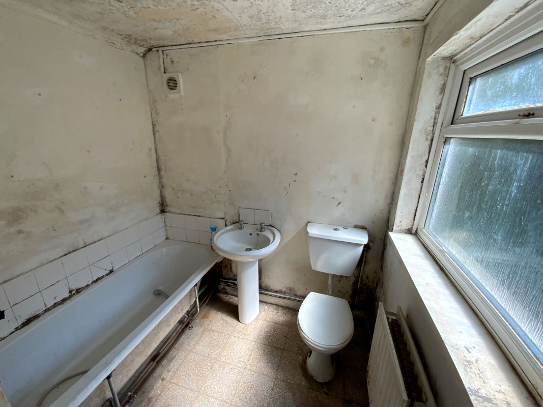 3 bedroom end terraced house in Stoke on Trent 