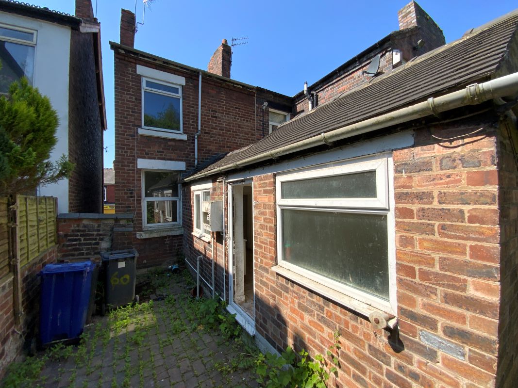 3 bedroom end terraced house in Stoke on Trent 