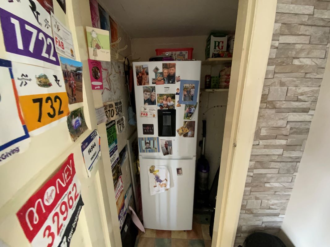 3 bedroom mid terraced house in Birmingham