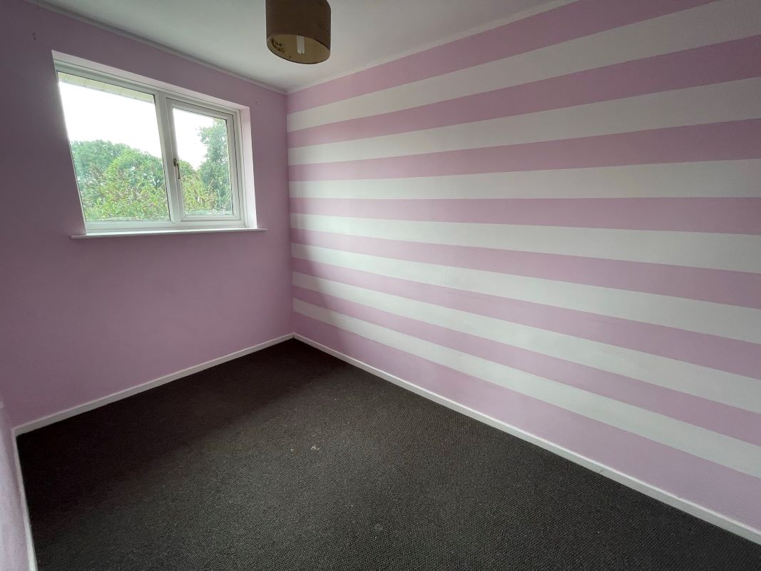 2 bedroom semi detached house in Stafford