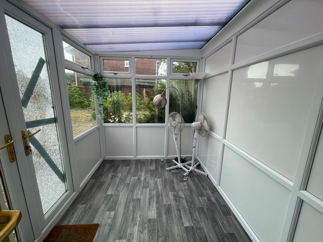 2 bedroom semi detached house in Stafford