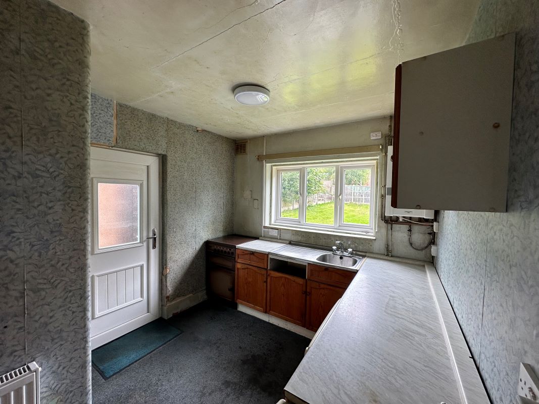 3 bedroom semi detached house in Warrington
