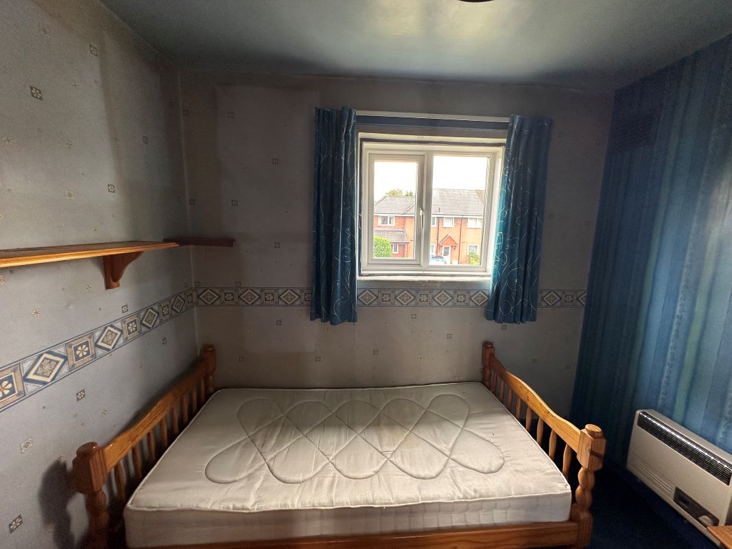 3 bedroom semi detached house in Warrington