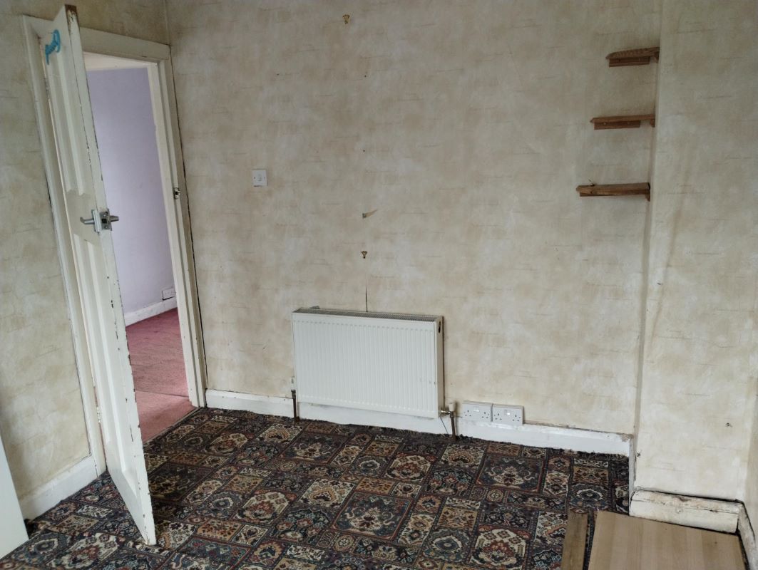 3 bedroom semi detached house in Tividale, Oldbury