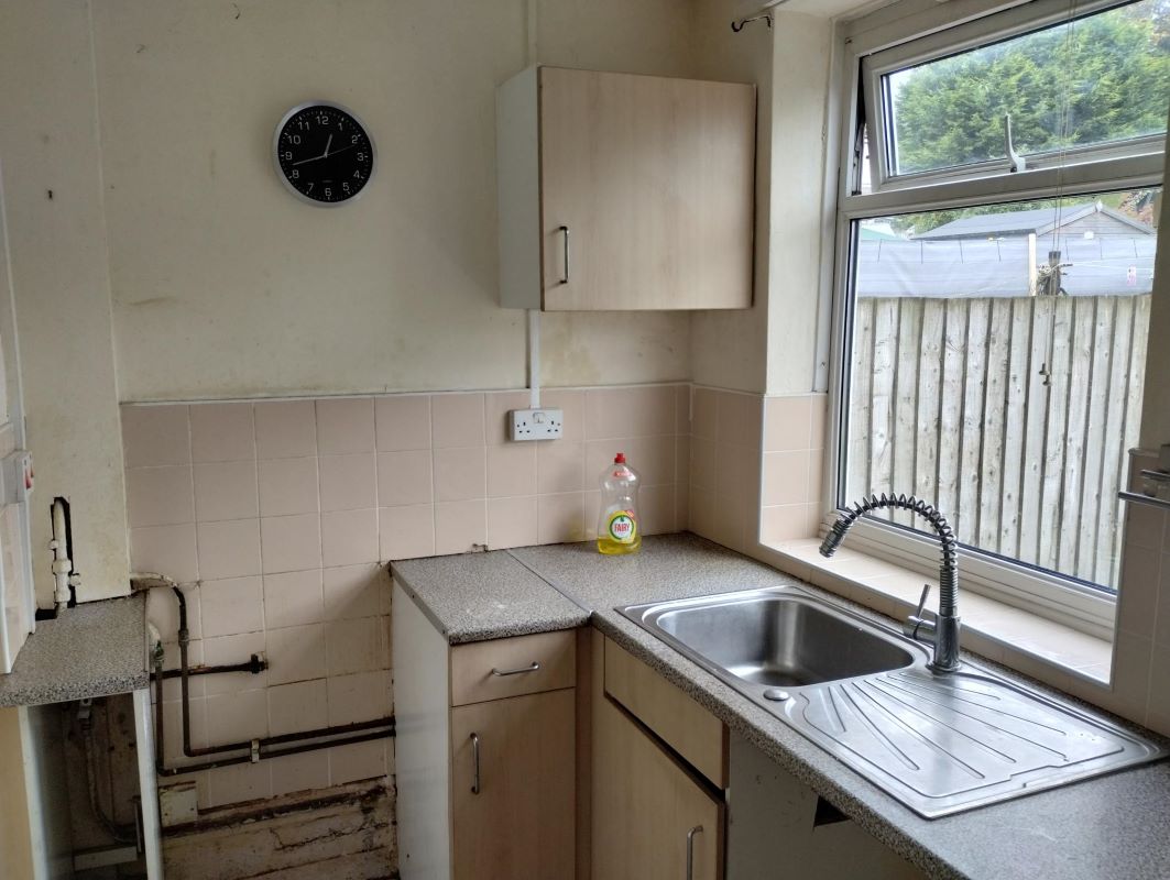 3 bedroom semi detached house in Tividale, Oldbury