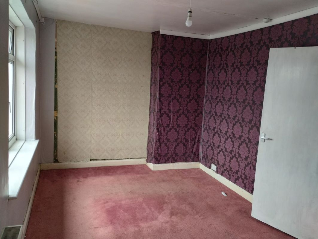 3 bedroom semi detached house in Tividale, Oldbury