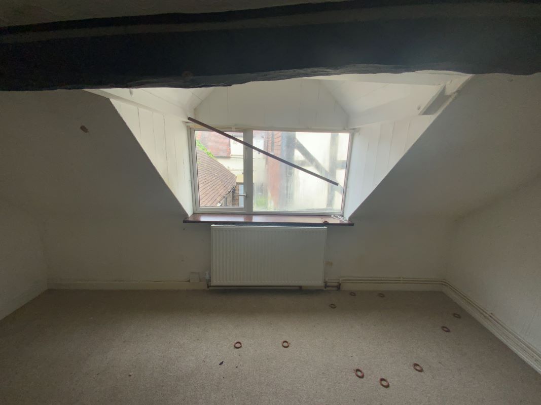 A Hairdressing Shop and Adjoining Living Accommodation in Bridgnorth