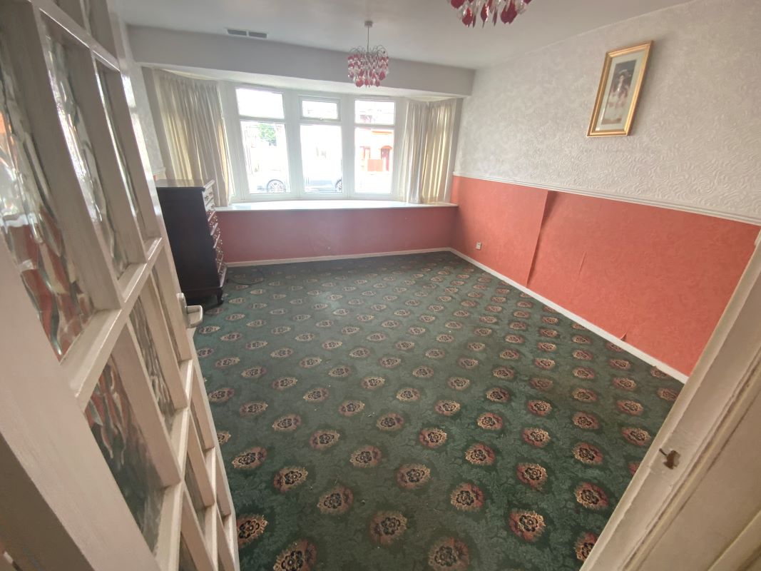 2 bedroom semi detached house in Dudley