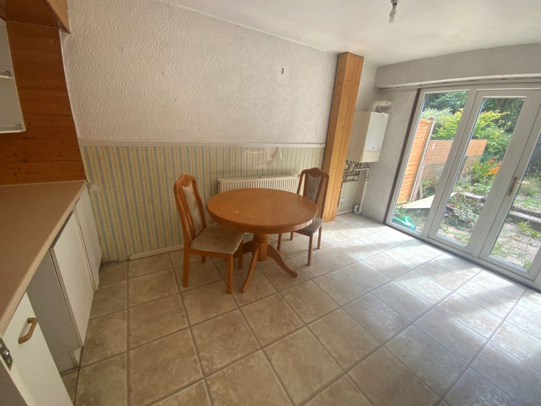 2 bedroom semi detached house in Dudley