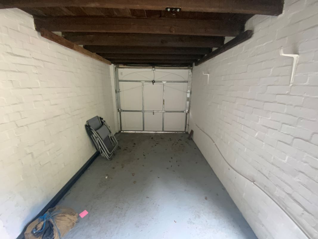 2 bedroom semi detached house in Dudley