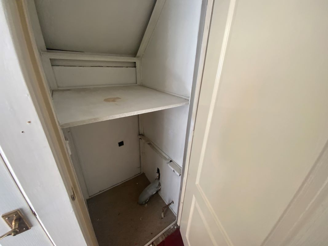 2 bedroom semi detached house in Dudley