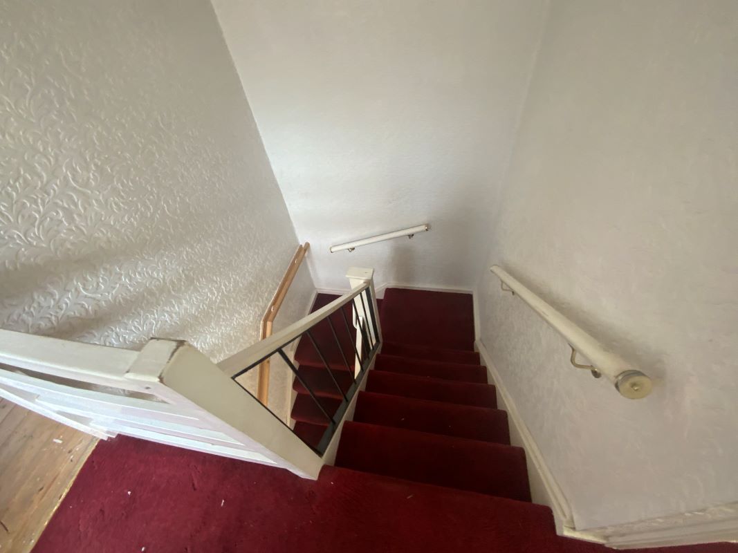 2 bedroom semi detached house in Dudley