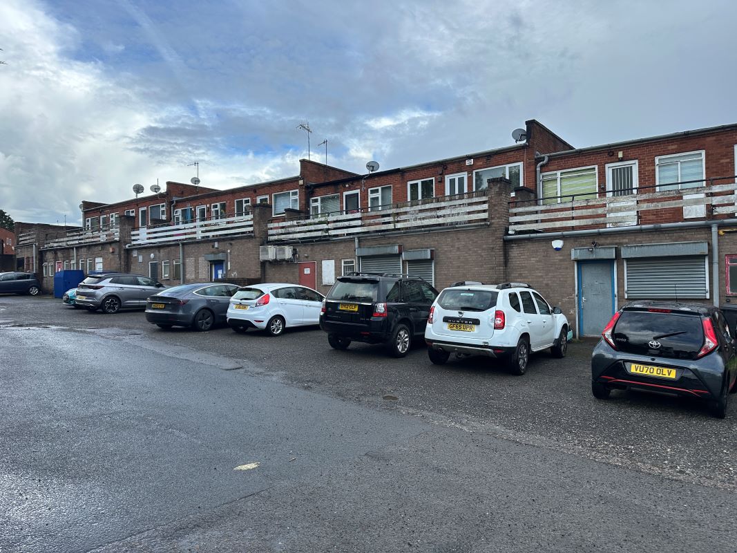 freehold mid terraced property in Stourbridge 