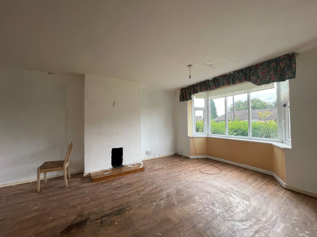 3 bedroom semi detached house in Wolverhampton