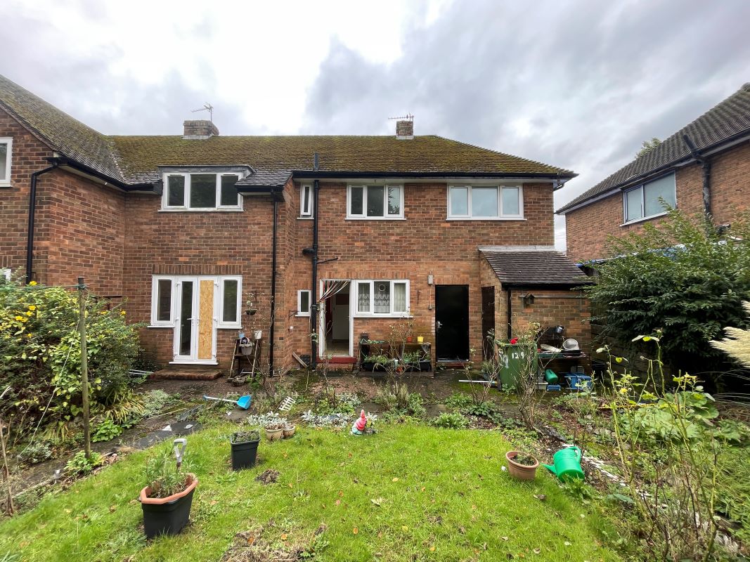 3 bedroom semi detached house in Wolverhampton