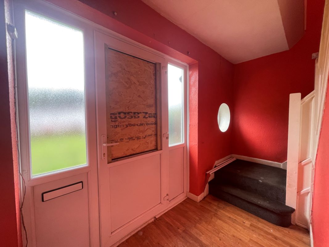 3 bedroom semi detached house in Wolverhampton