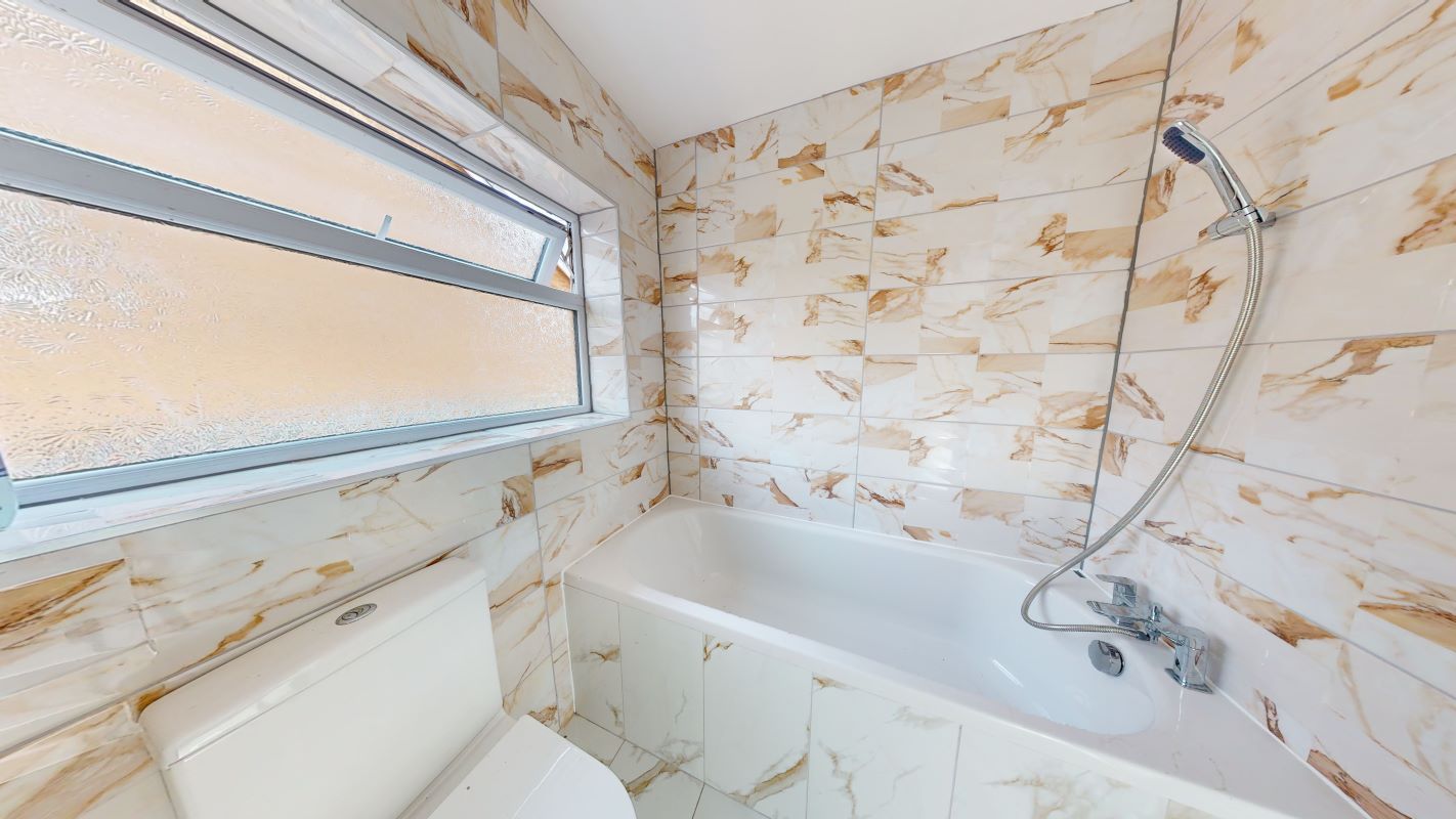 3 bedroom semi detached house in Stafford