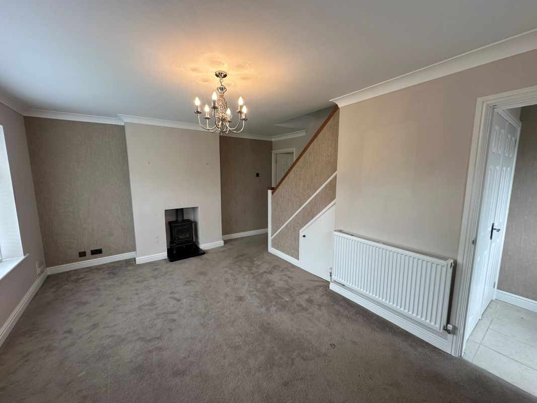 3 bedroom semi detached house in Wolverhampton