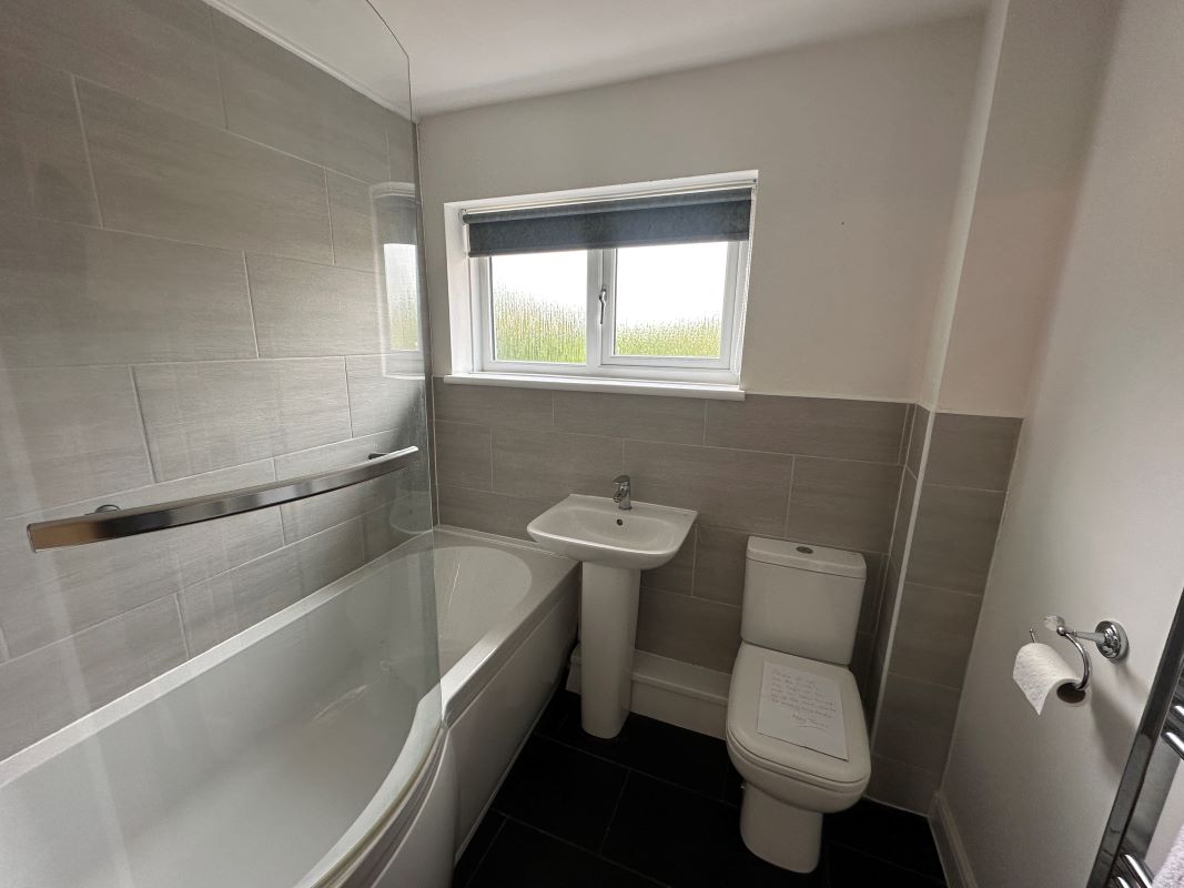 3 bedroom semi detached house in Wolverhampton