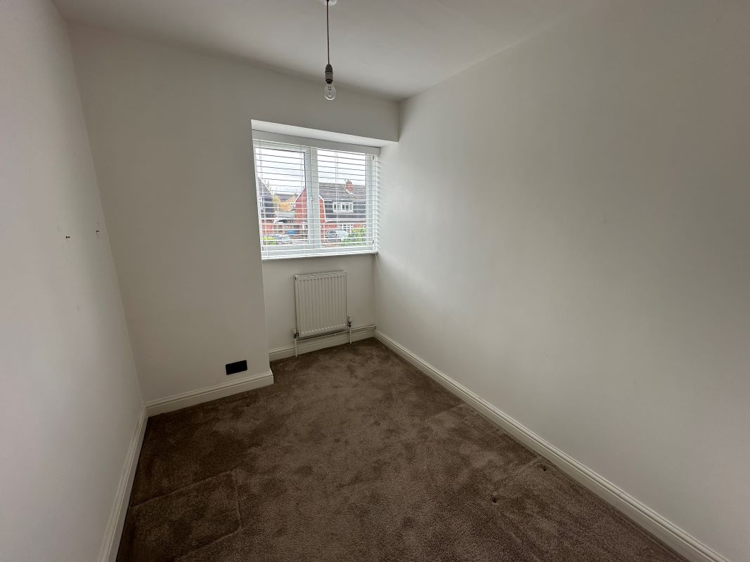 3 bedroom semi detached house in Wolverhampton