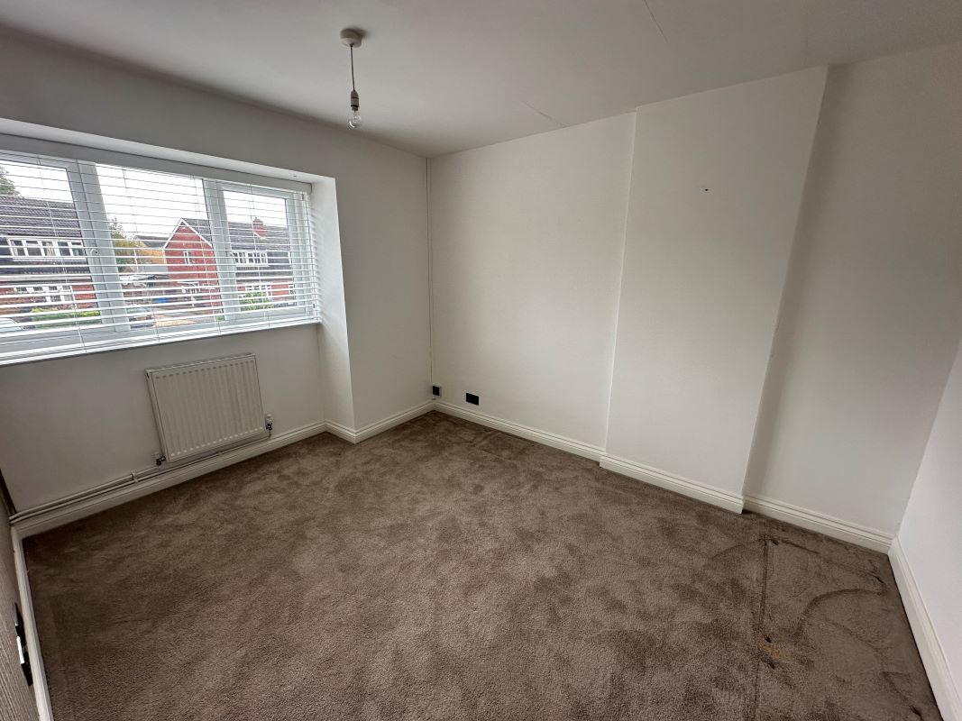 3 bedroom semi detached house in Wolverhampton