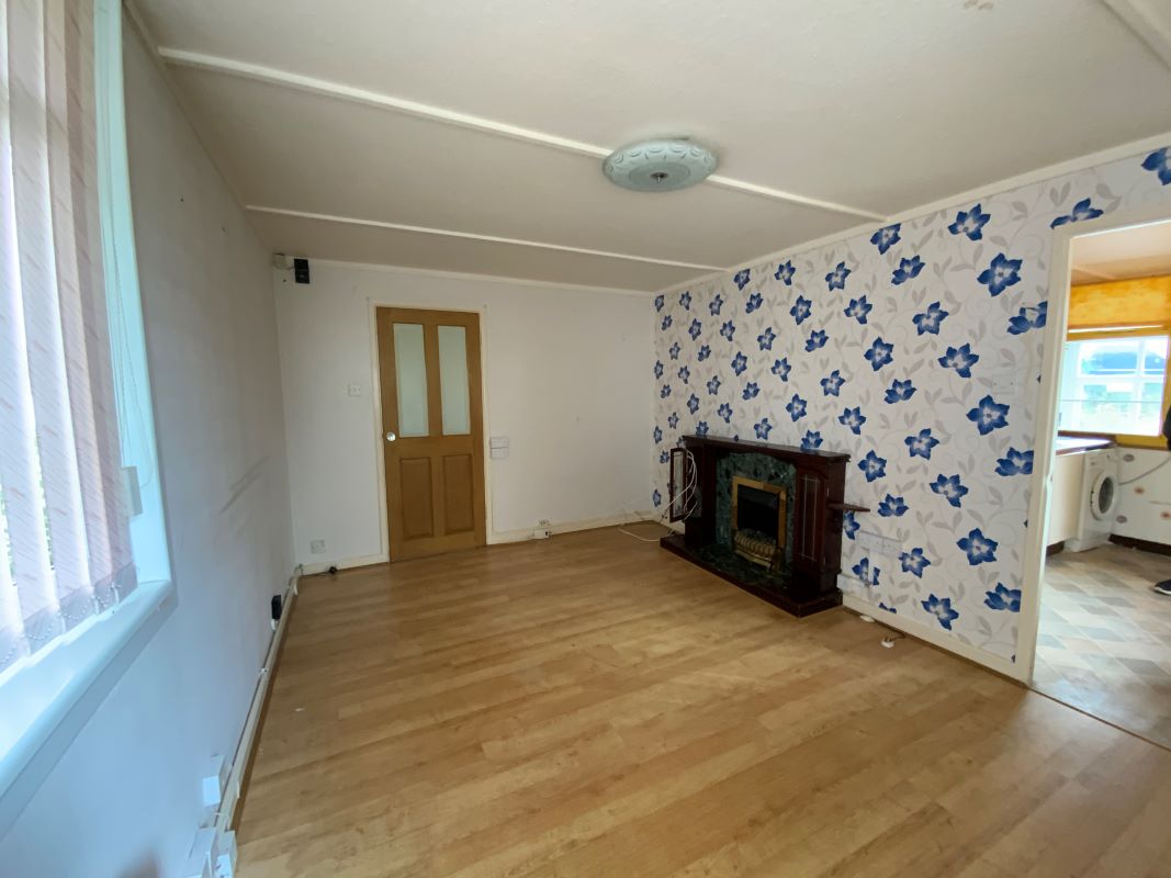 2 bedroom detached bungalow in Wolverhampton 