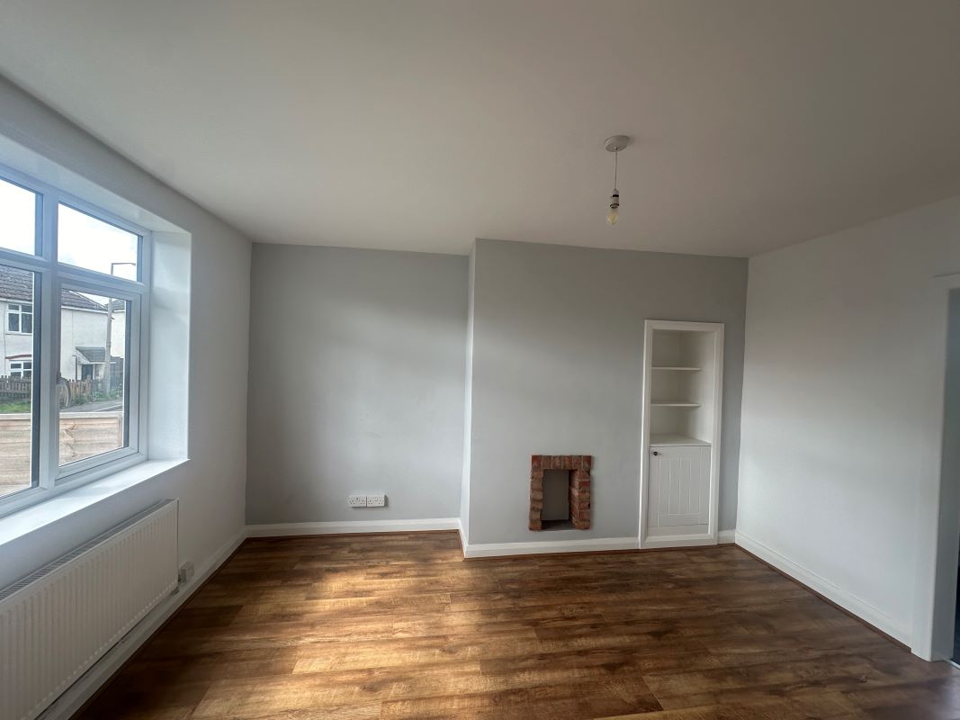 3 bedroom semi detached house in Oldbury