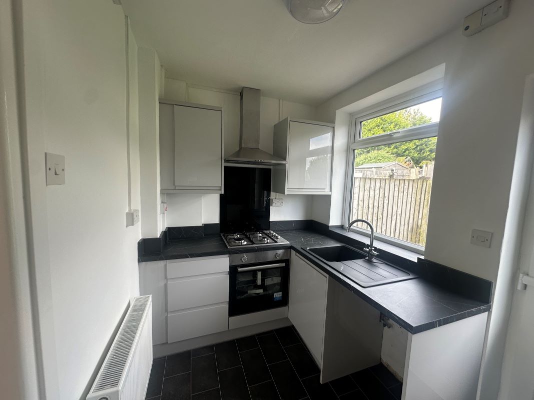 3 bedroom semi detached house in Oldbury